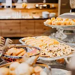Seminar- Und Businesshotel Landskron Hotel