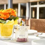 Seminar- Und Businesshotel Landskron Hotel