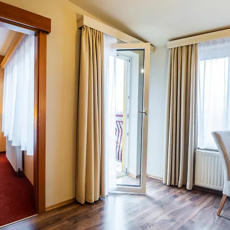 Landskron Hotel